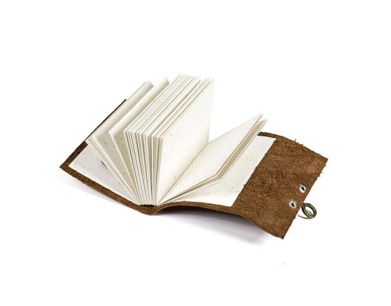 Notes s koženým obalom;Notes s koženým obalem