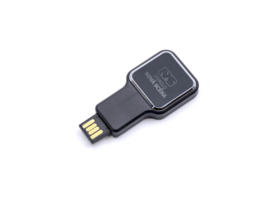 USB kľúč s potlačou - gravírovanie;USB klíč s potiskem - gravírování