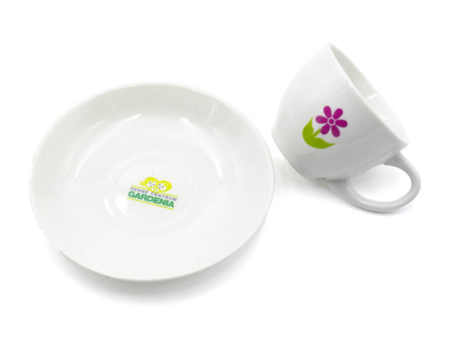 Šálka a tanierik s potlačou - výpal;Šálek a talířek s potiskem - výpal