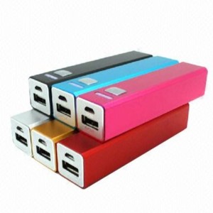 MINI POWER BANK MIT METALLGEHÄUSE (EXTERNES LADEGERÄT) 2000 bis 3000 mAh - Reklamnepredmety