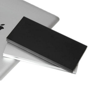 DUALE SLIM-POWER BANK MIT METALLGEHÄUSE (MOBILES LADEGERÄT) MIT LED-LEUCHTE, 8000 mAh - Reklamnepredmety