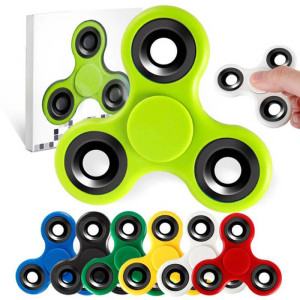 FIDGET SPINNER - ENTSPANNUNGS- UND ANTISTRESSHILFSMITTEL - Reklamnepredmety