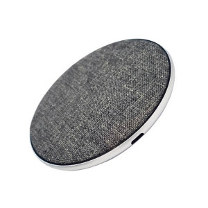 KABELLOSES SCHNELLLADEUNTERLAGE - Reklamnepredmety