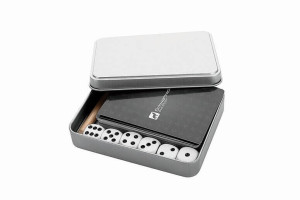 SCHWARZWOLF YARRA Spielset - Karten und Würfel - Reklamnepredmety