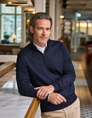 Herrenpullover mit halbem Reißverschluss - Reklamnepredmety