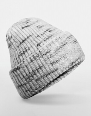 Grob gestrickte Patch-Beanie - Reklamnepredmety