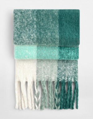 Fluffy Check Scarf - Reklamnepredmety