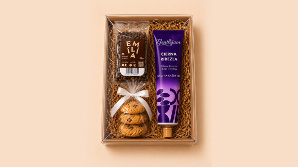 Weihnachtsgeschenkset 3 – Schwarze Johannisbeere in der Tube, Kaffee und hausgemachte Kekse