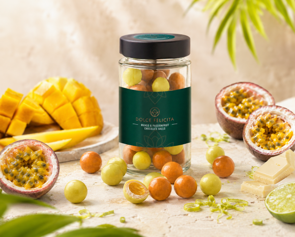 Mango- und Passionsfrucht-Schokoladenkugeln
