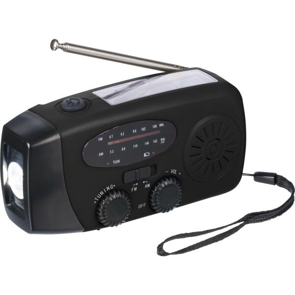 Nouzové rádio z recyklovaných materiálů