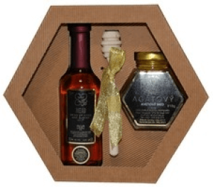 Getrocknete Preiselbeeren in Honig und Met in einem sechseckigen Karton - Reklamnepredmety