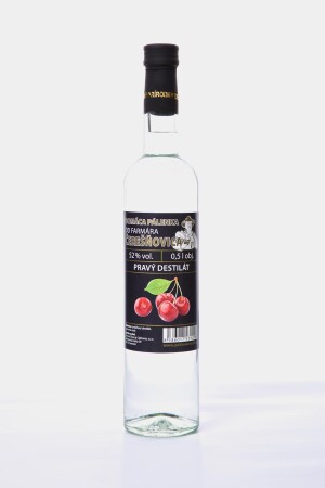 Hausgemachter Schnaps von FARMÁR - Kirschschnaps 52 %, 500 ml - Reklamnepredmety