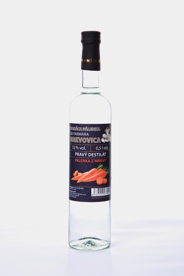 Hausgemachter Schnaps von FARMÁR - Karottenschnaps 52 %, 500 ml